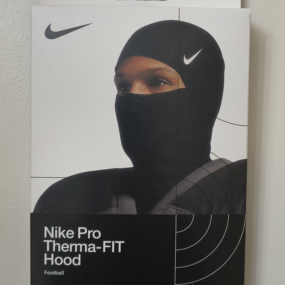 Nike Pro Therma-FIT Hood In Black NWT